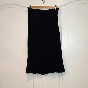 Topshop black pleated midi skirt size US 2
